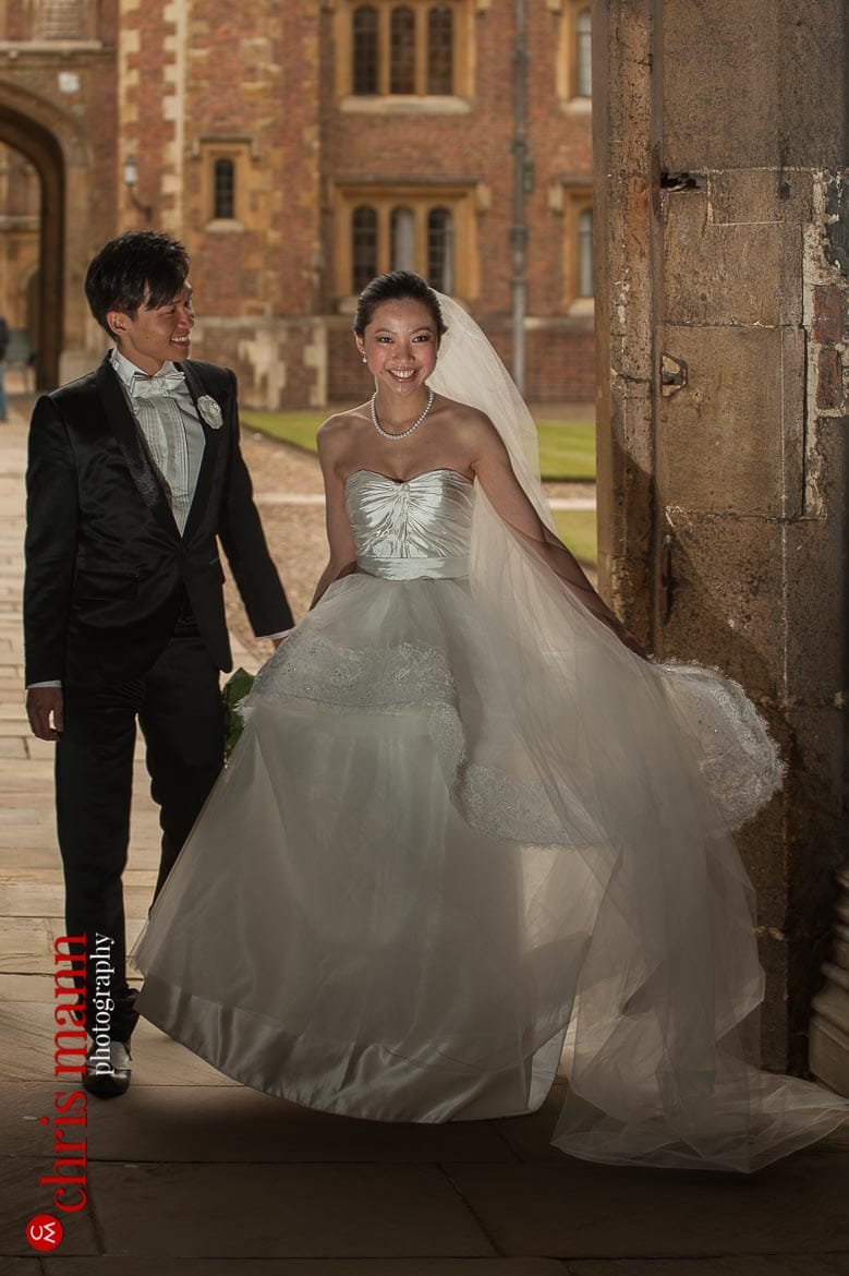 Cambridge pre-wedding shoot at St. John's College