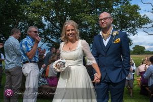 Read more about the article Knepp Castle Horsham wedding photos – Juliette & Howard