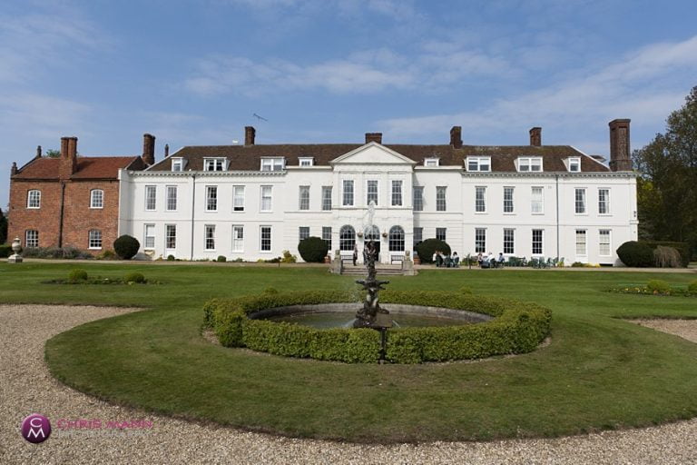 Read more about the article Gosfield Hall Essex wedding venue