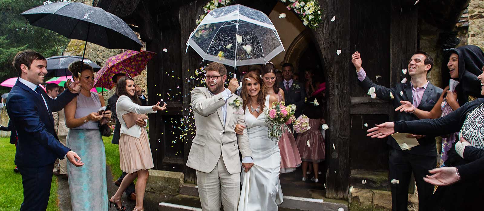 You are currently viewing Surrey church wedding – Lydia & Ian