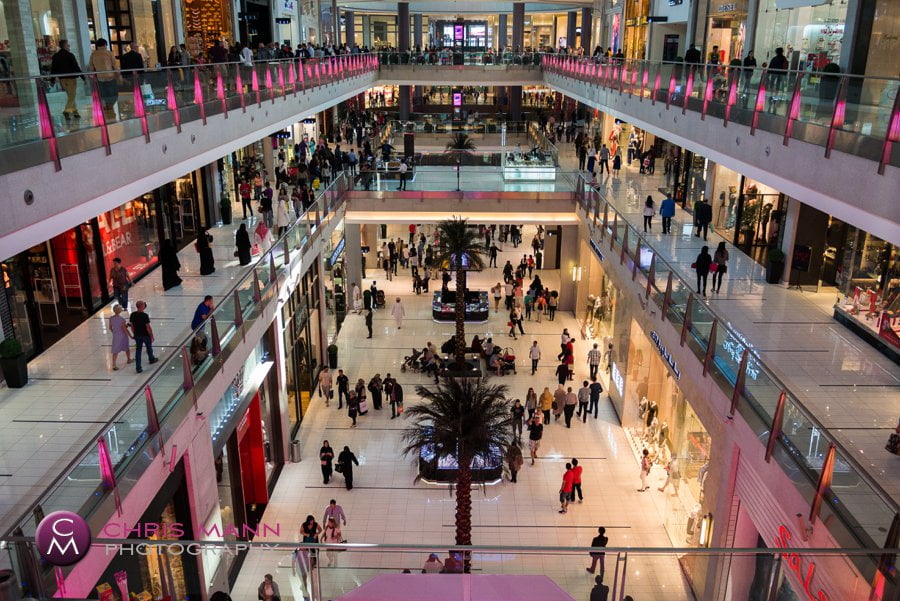 Dubai Mall interior World's largest shopping mall - Dubai Mall