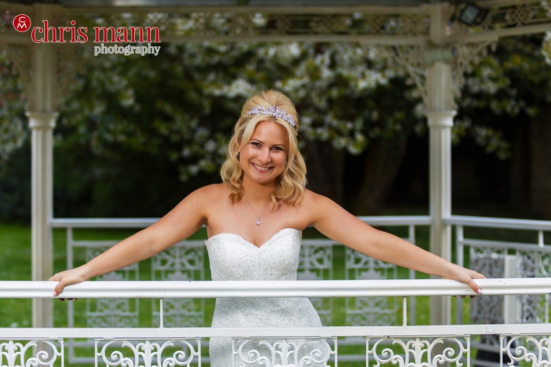 Guildford-wedding-photos-Manor-House-030