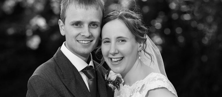 Read more about the article Guildford Cathedral wedding | Charlotte & Tom