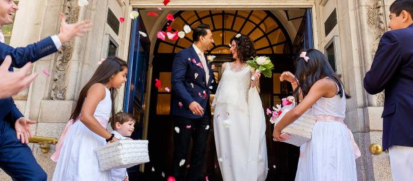 Read more about the article Chelsea Registry office wedding | Stephanie & Raj