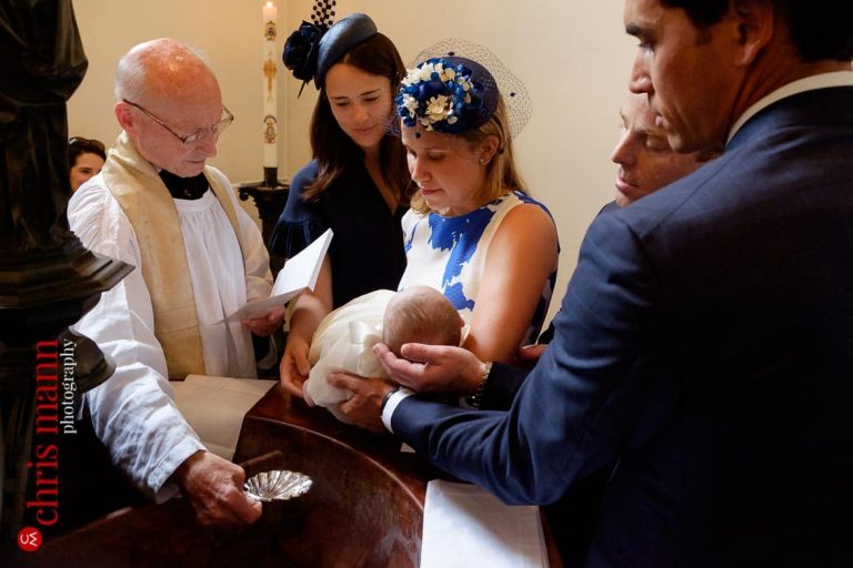 Read more about the article Brompton Oratory Christening photos | Victoria and Family