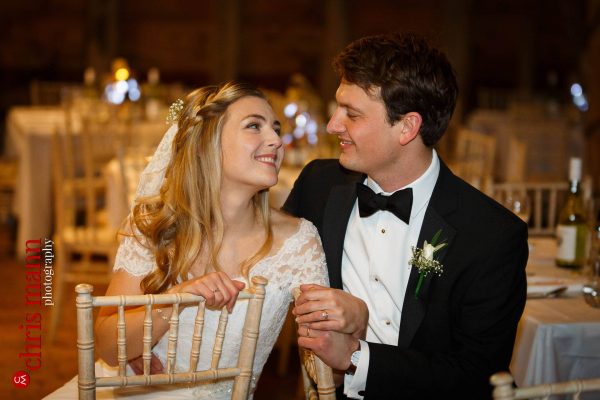 Read more about the article Gildings Barn Surrey Winter Wedding