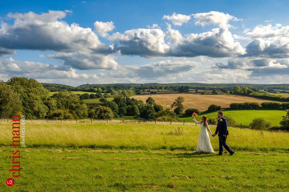 You are currently viewing Surrey garden wedding in Gomshall | Jessica & Ben